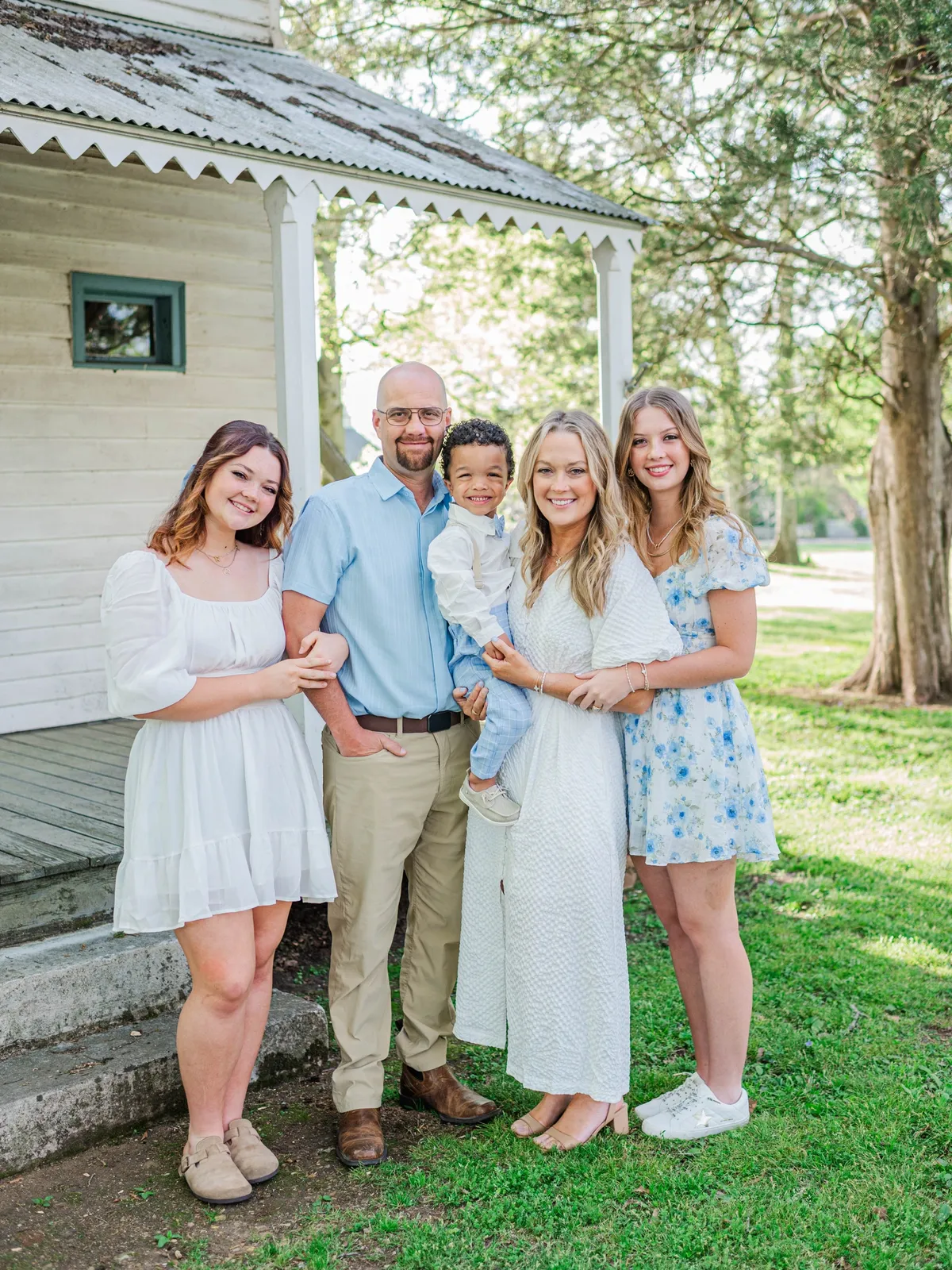 Shea Pirtle with her family — Chris, Sophya, Raegan, and Oliver